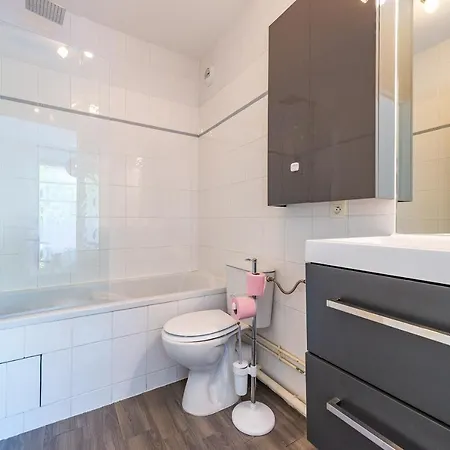 Mon 4pers 4mns Parking Netflix Apartmán *